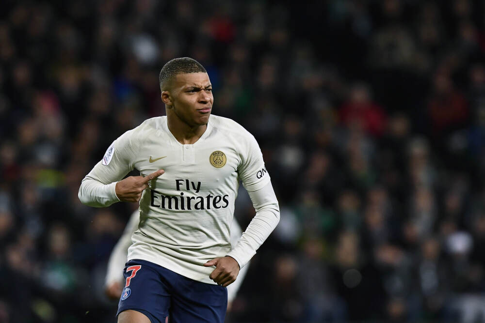 李守银的这幅隶书作品，仔细看才知道方法很微妙